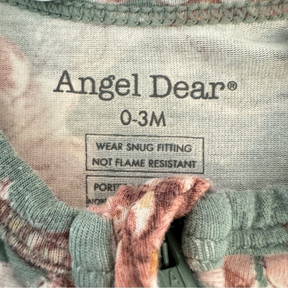 Angel Dear Woodrose Floral Two-Way Ruffle Zipper Footie - Picture 5 of 11